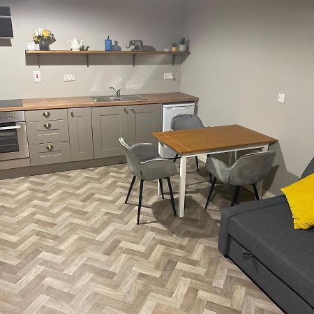 The Corner Apartment Κάρλοου Εξωτερικό φωτογραφία